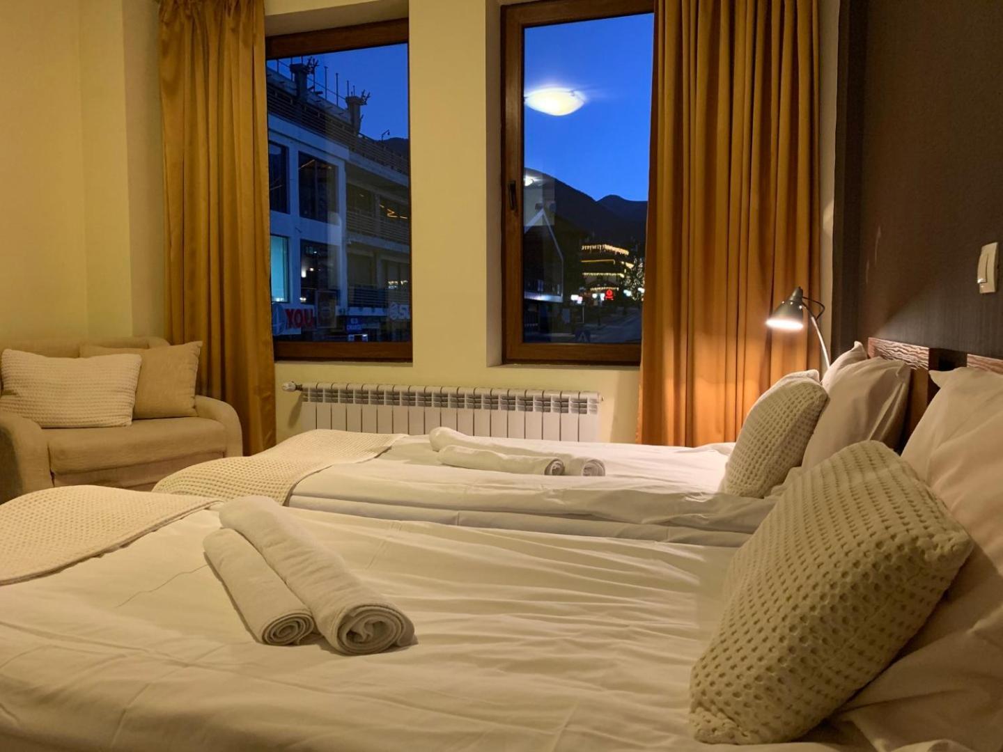 Granat Gondola Lift Apartments 班斯科 外观 照片